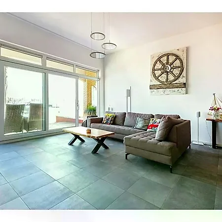 Spacious Flat With Views Of The Harbour 2* Ouddorp